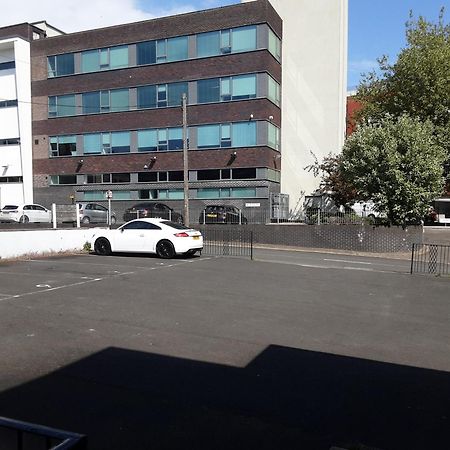 Quiet 2 Bedroom Flat In Darlington With Free Parking, Wi-Fi And More 外观 照片