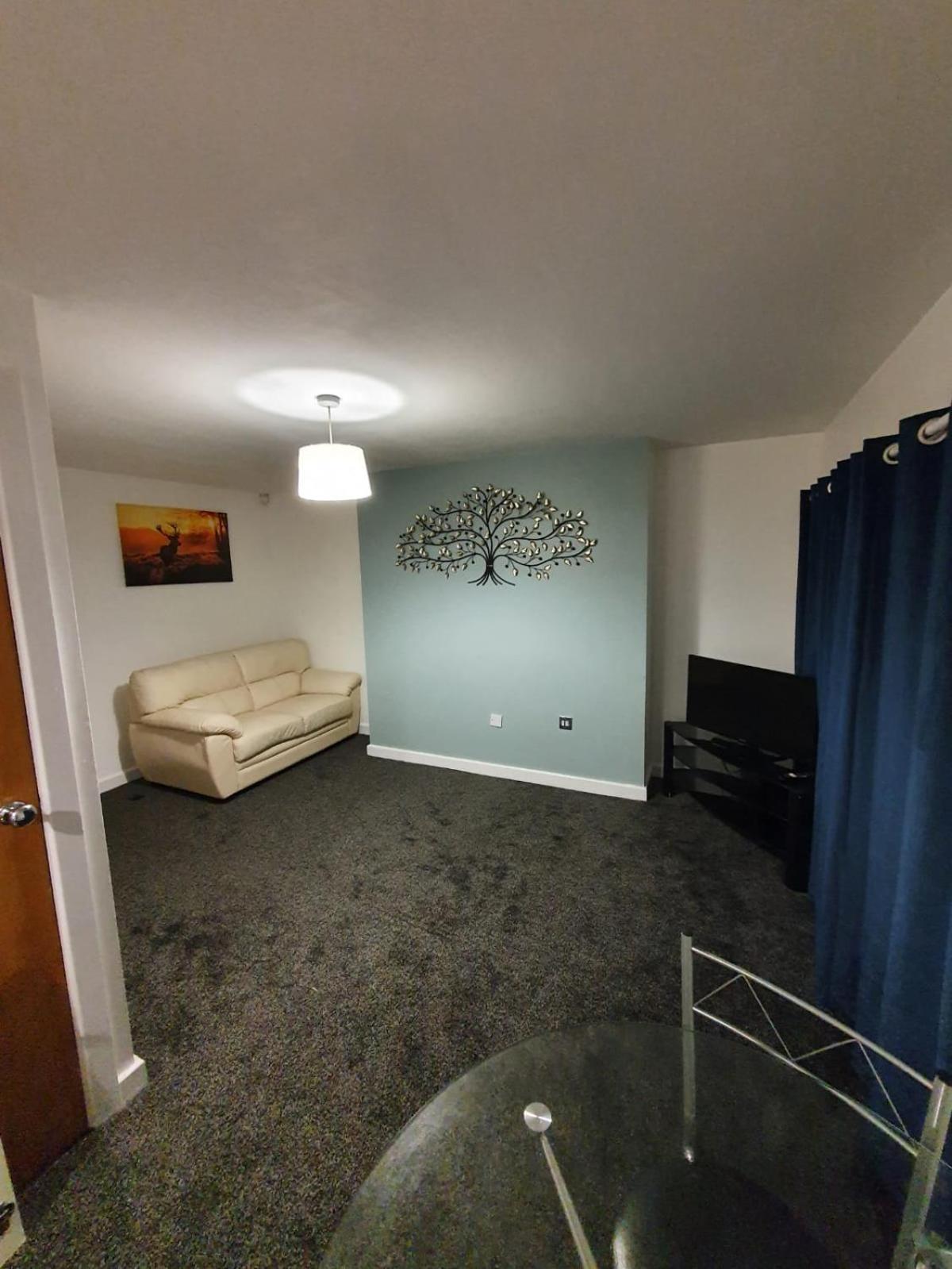 Quiet 2 Bedroom Flat In Darlington With Free Parking, Wi-Fi And More 外观 照片